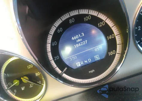 2009 Mercedes-Benz C 300 Luxury/Sport из США, поврежденный, VIN WDDGF54X69R062549